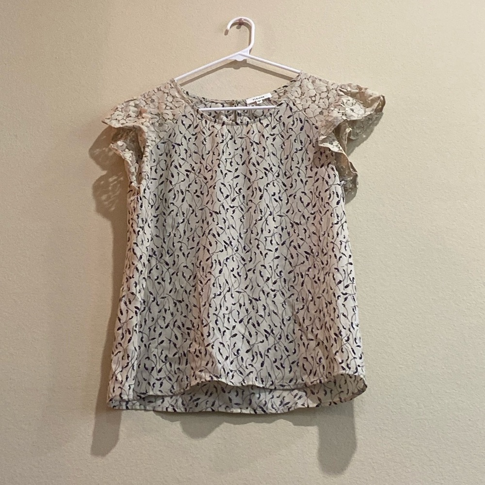 Work blouse with leaf design